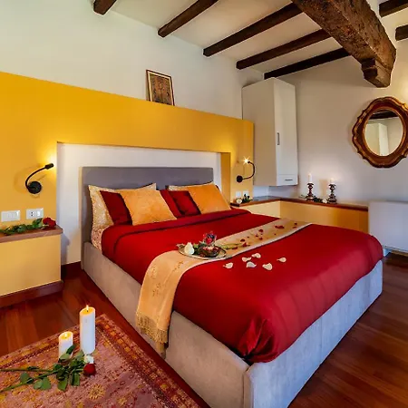 House Of Lovers - Magnificent View In The Heart Of Appartamento Bologna