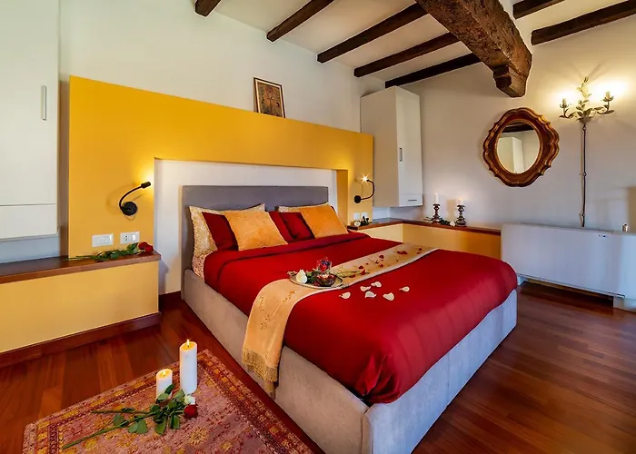 House Of Lovers - Magnificent View Over شقة بولونيا