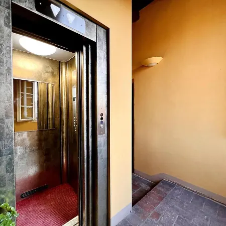 House Of Lovers - Magnificent View Over Appartement Bologne
