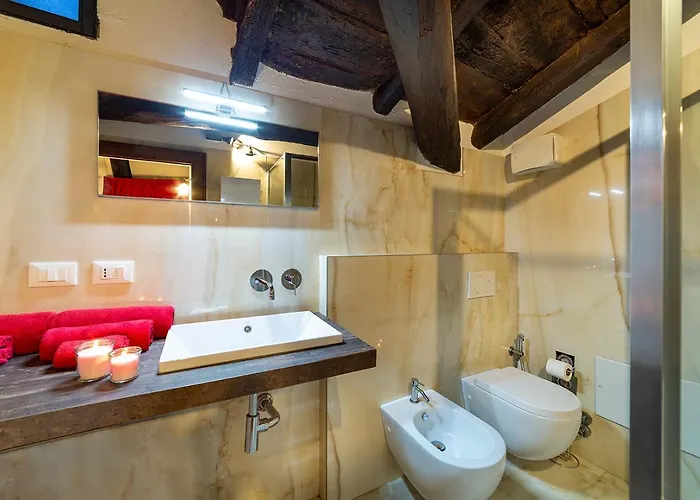 House Of Lovers - Magnificent View Over アパート *