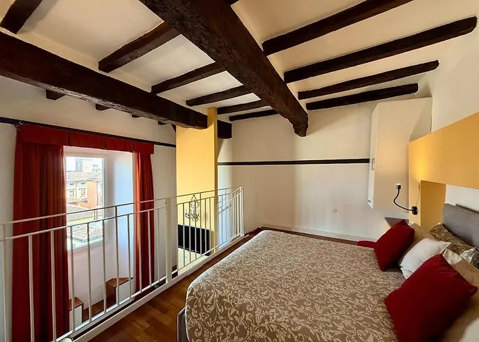 House Of Lovers - Magnificent View Over * Boloňa